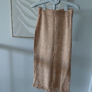 Elegant Tan Knit Skirt